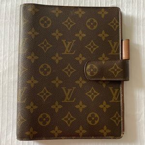 Authentic Louis Vuitton Large Ring Agenda Cover in Monogram  (7x 8 3/4)